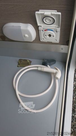 Half-integraal camper ROLLER TEAM Zefiro 285TL, MR25/26, Einzelbetten Hubbett  7m