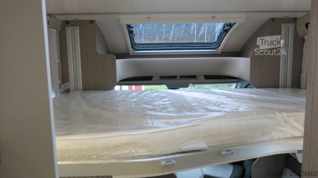 Half-integraal camper ROLLER TEAM Zefiro 285TL, MR 25, Einzel/Hubbett, 5 Sitzplätz