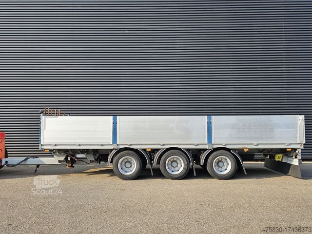 Platforma de încărcare Fynkar K324T / 3 AXLE / TWIST-LOCKS / 2 X LIFT AXLE