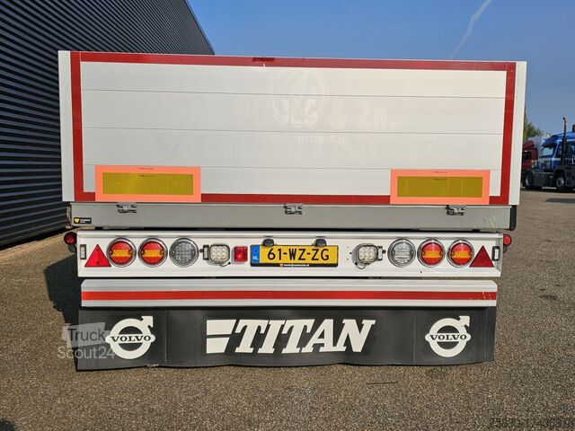 Platforma de încărcare Fynkar K324T / 3 AXLE / TWIST-LOCKS / 2 X LIFT AXLE