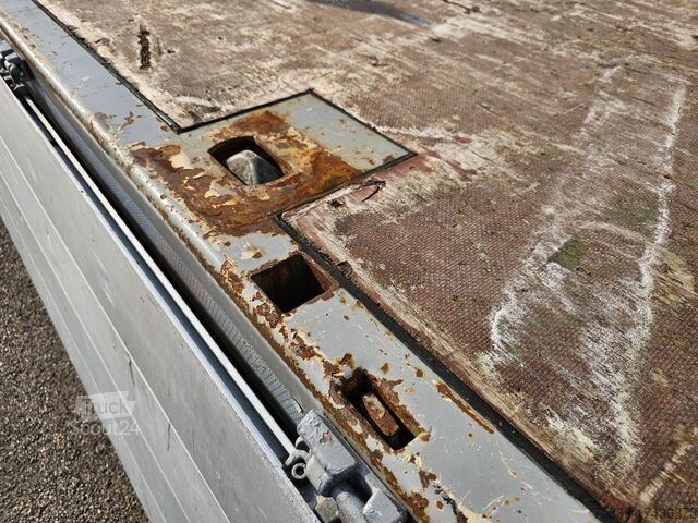 Loading platform Fynkar K324T / 3 AXLE / TWIST-LOCKS / 2 X LIFT AXLE