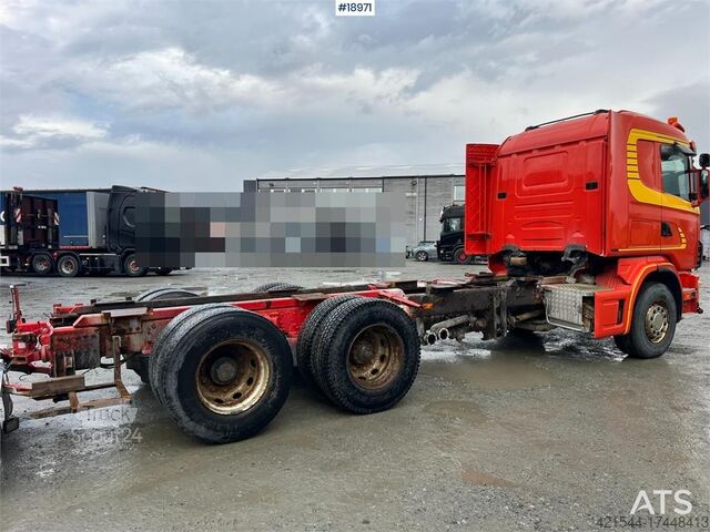 Chasis con cabina Scania R164 6x2 chassis Repair object