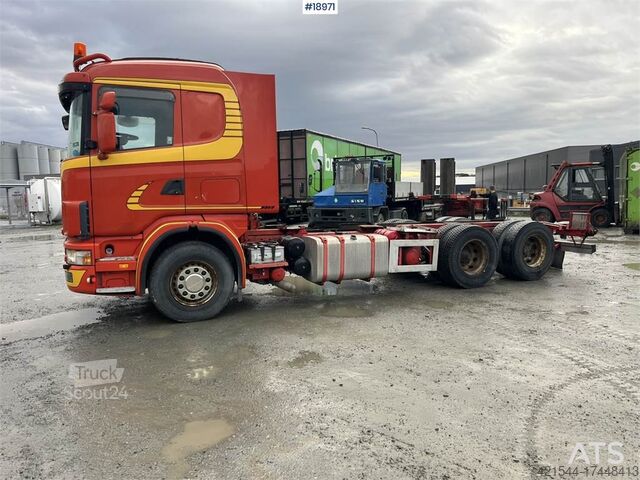 Chasis con cabina Scania R164 6x2 chassis Repair object