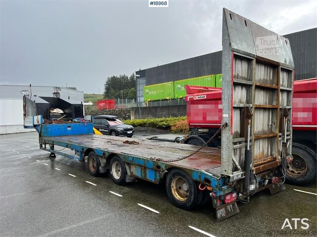 Tieflader Kel-Berg Machine trailer w/ Hydraulic driving bridge