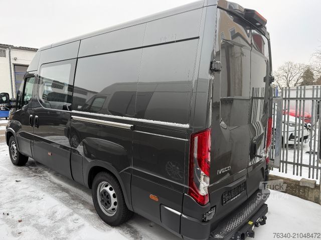 Aukštas mikroautobusas IVECO Daily 35S18HA8 CRV/P