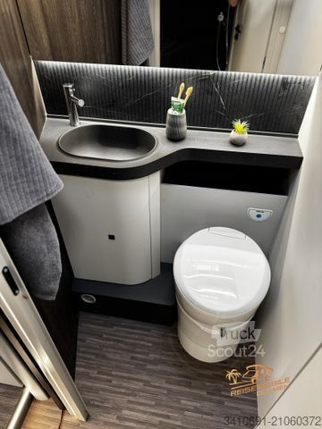 Integreret autocamper MOBILVETTA Kea I86 RFK Navi Solar 32 TV WiFi Alde Lithium