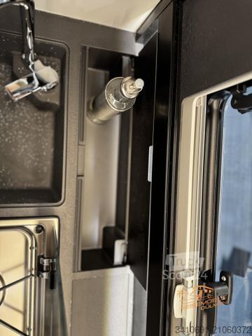 Integreret autocamper MOBILVETTA Kea I86 RFK Navi Solar 32 TV WiFi Alde Lithium