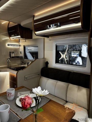 Camping-car semi-intégré MOBILVETTA Krosser P86 B Verfügbar ab ca. 06.2026! Solar