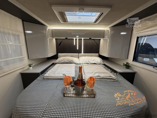 Polintegriran avtodom MOBILVETTA Kea P90 NB ACC Navi Solar TV Lithium Truma 6E