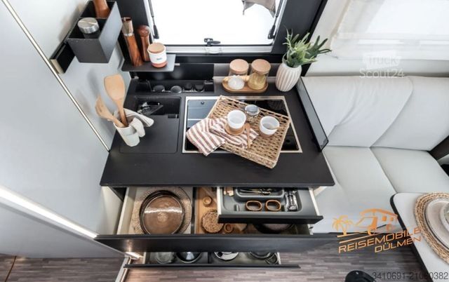 Polintegriran avtodom MOBILVETTA Kea P90 NB ACC Navi Solar TV Lithium Truma 6E