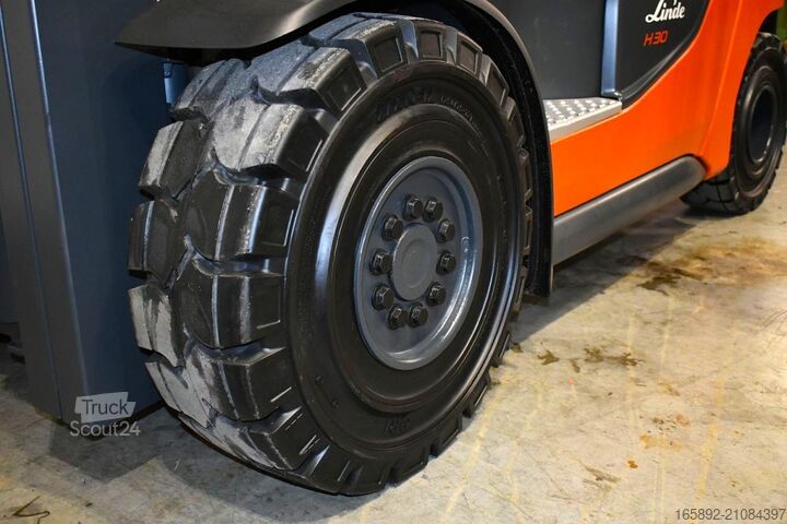 Heftruck Linde H 30 D 1202