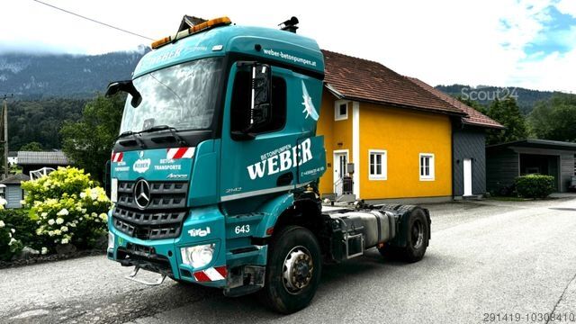 Τυπική μονάδα τράκτορα MERCEDES-BENZ Arocs 2142 4x4 Zugmaschine Euro 6 Bj 2017