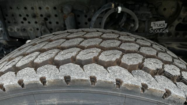 Τυπική μονάδα τράκτορα MERCEDES-BENZ Arocs 2142 4x4 Zugmaschine Euro 6 Bj 2017