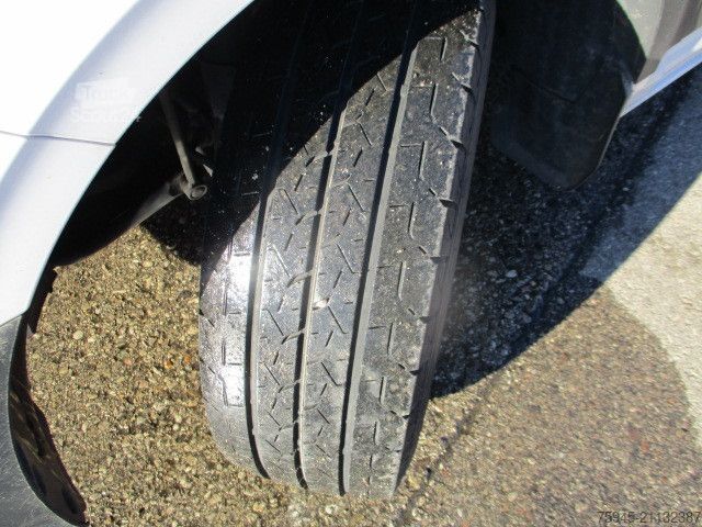 High top van VOLKSWAGEN Crafter, 35 2.0, L4H2, TÜV 06/2026, spez. Aufbau