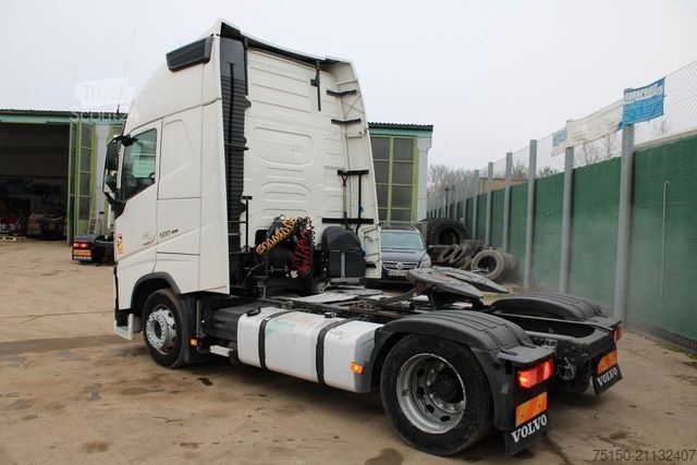 Ελκυστήρας μεγάλου όγκου VOLVO FH 500 4x2 LL GlobeXL 2 x Tank MULTI Nr.: 768