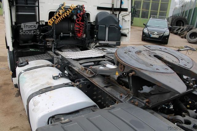 Ελκυστήρας μεγάλου όγκου VOLVO FH 500 4x2 LL GlobeXL 2 x Tank MULTI Nr.: 768