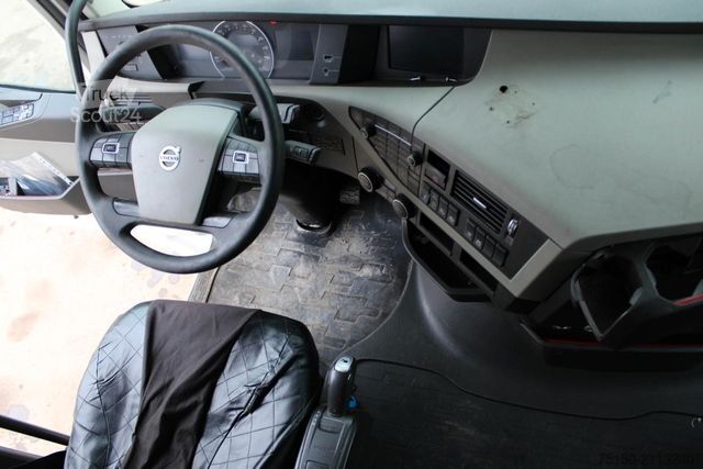 Ελκυστήρας μεγάλου όγκου VOLVO FH 500 4x2 LL GlobeXL 2 x Tank MULTI Nr.: 768