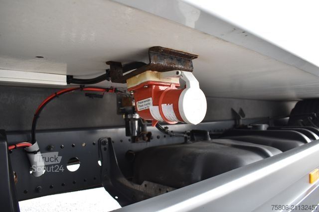 Camion frigorifique MERCEDES-BENZ Atego 1530 16t. 2-Zonen Tiefkühl Carrier LBW