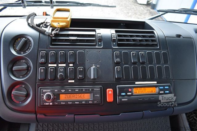 Vehicul de tractare MERCEDES-BENZ Atego 1523 Abschlepper Kran / Bergearm / Brille