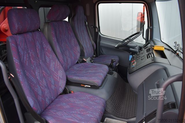 Vehicul de tractare MERCEDES-BENZ Atego 1523 Abschlepper Kran / Bergearm / Brille