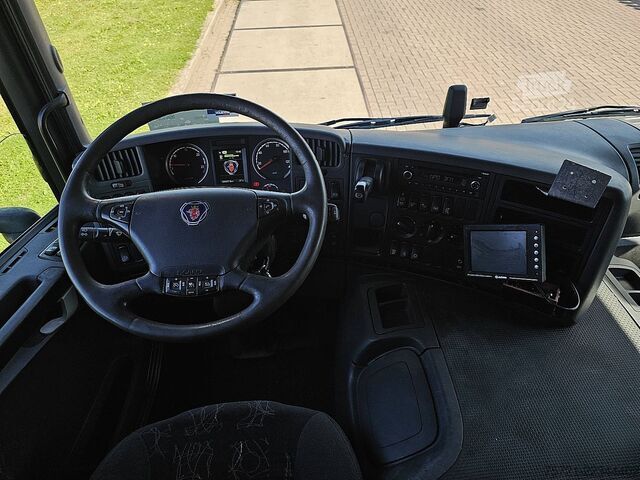  SCANIA P280 6x2*4
