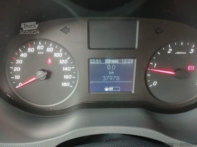 Hűtőfelépítményes furgon Mercedes-Benz Sprinter III FWD 215 CDI FRISCHEDIENST 0°NEU RFK A