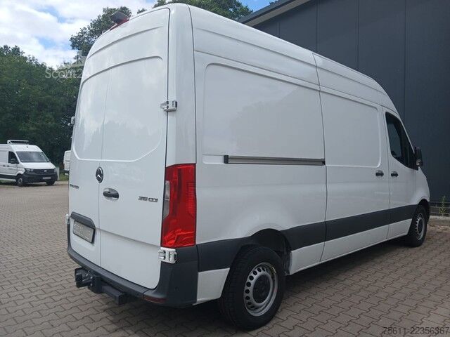 Hűtőfelépítményes furgon Mercedes-Benz Sprinter III FWD 215 CDI FRISCHEDIENST 0°NEU RFK A