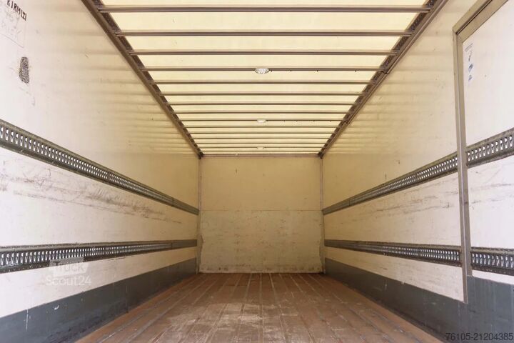 Bőrönd DAF CF 290 FA Bak+ klep Dhollandia 2000 kg