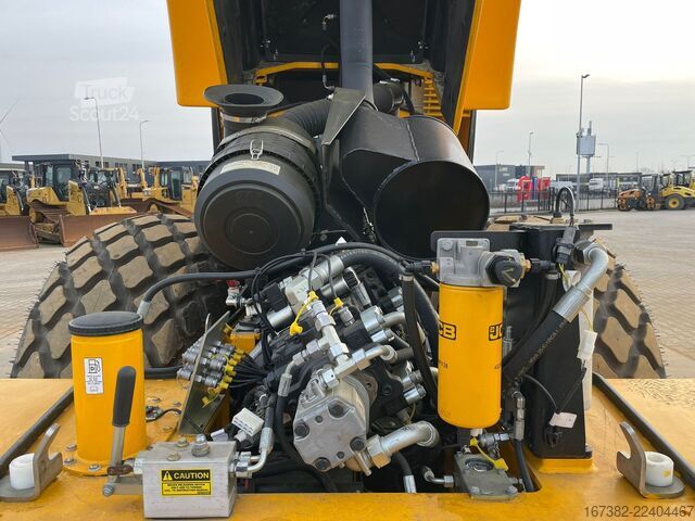 Enkele rol JCB VM166D (15.5t)