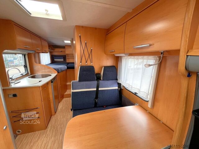 Yarı entegre karavan HYMER/ERIBA Van 572 - Einzelbetten - Garage - Klima -