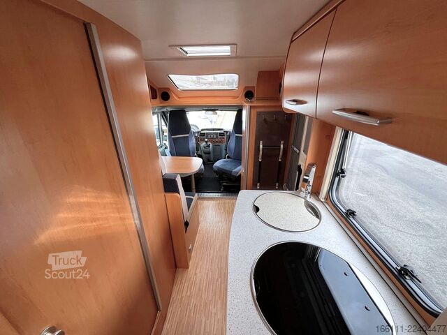 Yarı entegre karavan HYMER/ERIBA Van 572 - Einzelbetten - Garage - Klima -