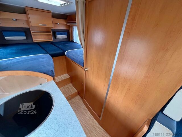 Yarı entegre karavan HYMER/ERIBA Van 572 - Einzelbetten - Garage - Klima -
