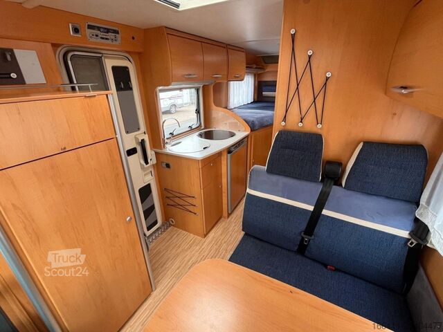 Yarı entegre karavan HYMER/ERIBA Van 572 - Einzelbetten - Garage - Klima -