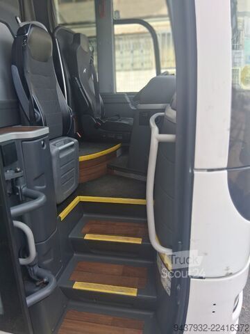 Das Fahrzeughaus GmbH Das Fahrzeughaus GmbH Das Fahrzeughaus GmbH