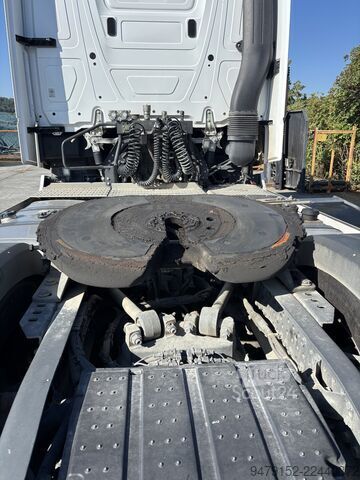 Standardní tahač s retardérem, hydraulika, 200 l Mercedes-Benz Actros 1851 LS