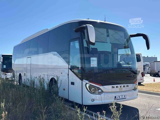  Setra S515