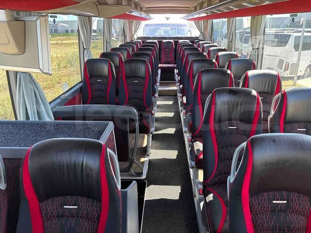  Setra S515