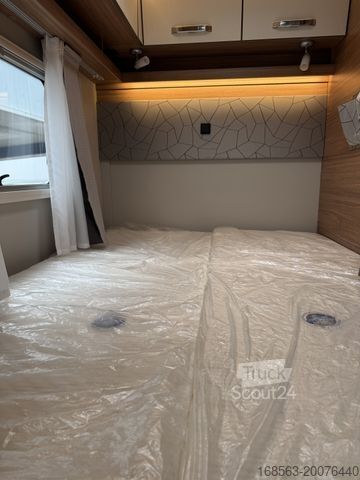 Autorulotă semi-integrată WEINSBERG CaraSuite 650 MF - Modell 2026 - LP 88.293 ¤ !