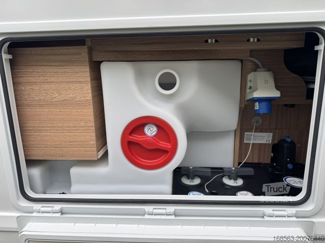 Autorulotă semi-integrată WEINSBERG CaraSuite 650 MF - Modell 2026 - LP 88.293 ¤ !