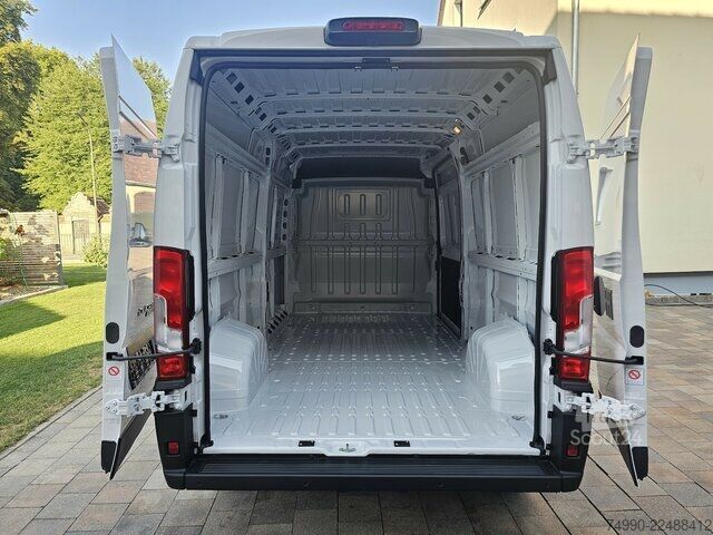 Furgão Fiat Ducato 35 MAXI L3H2 13m³ 260° 7 TFT Kamera PDC
