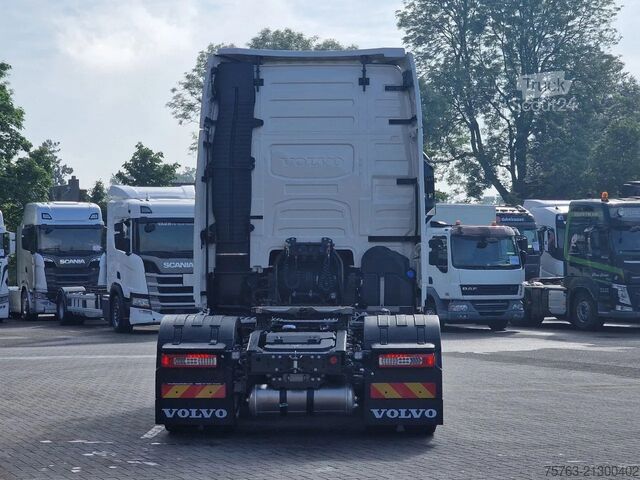 MTS standard Volvo FH 13.500 Globetrotter XL 4x2 - NEW- I parkcool...