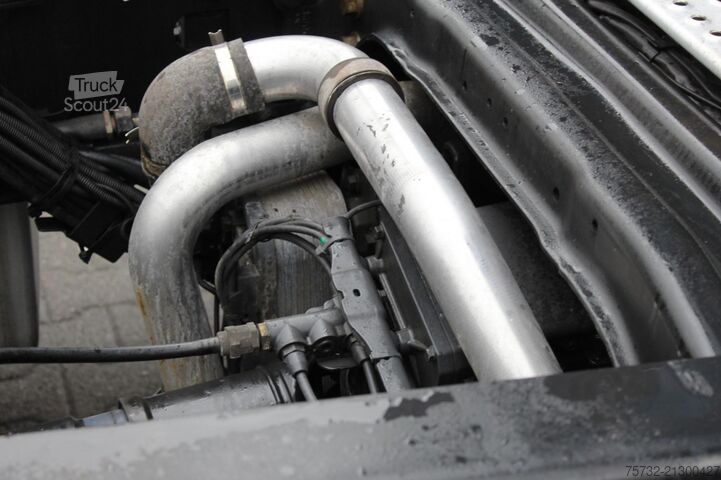 Standardni vlačilec MAN TGX 18.460 E6 XXL  Retarder  Navi   Leder  Voll !