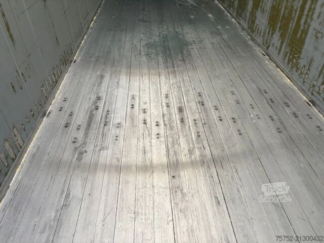 Bevægeligt gulv Kraker 92m3 Cargo Floor GMP, Top condition