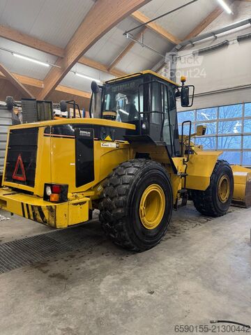 Nakladalnik Caterpillar 950G