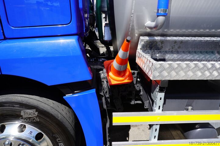 Carrosserie avec fosse septique Mercedes-Benz Actros 18.35 LS/ NEW septic tank 08.2025