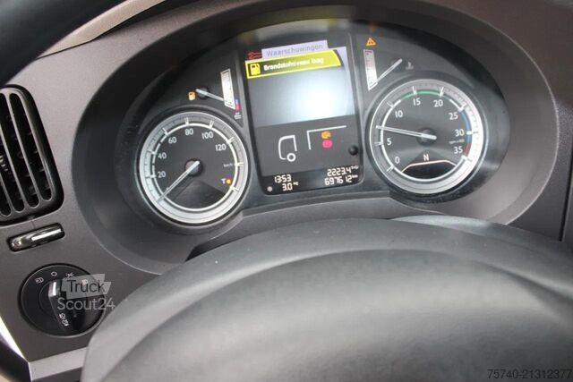 Hűtött/fagyasztott szállítás DAF LF 210 + EURO 6 + LIFT