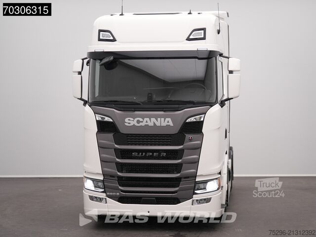 Standard-SZM Scania S560 6X2 ONLY 5000KM! Retarder 2x tanks Lift+Le...