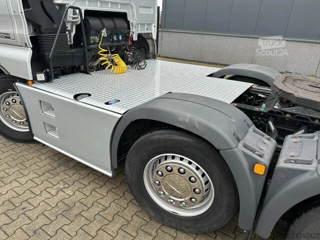 Standard-SZM MAN TGX TGX 26.640 6x2 / 291.331km / LIFT+STEER / E...