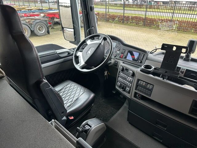 Standard-SZM MAN TGX TGX 26.640 6x2 / 291.331km / LIFT+STEER / E...