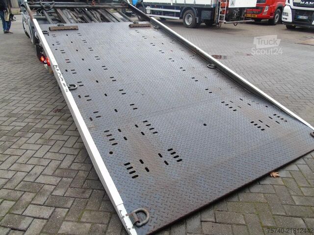 Araba taşıyıcı panelvan Iveco Eurocargo 140E25 + FULL SYSTEM + TOWING